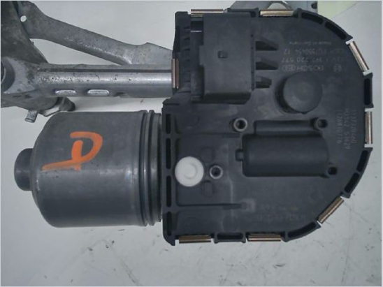 MOTEUR ESSUIE-GLACE AV DROIT