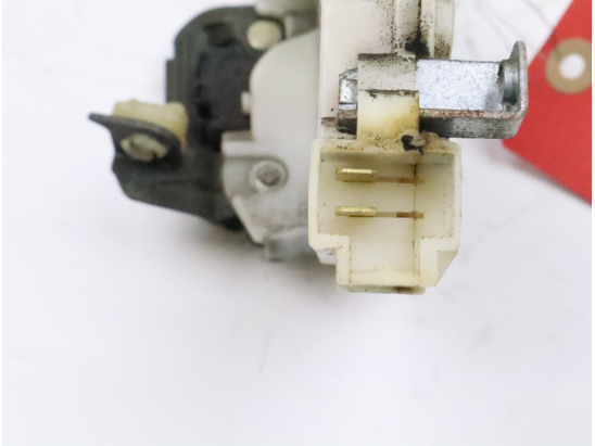 Serrure porte ard occasion NISSAN TERRANO II Phase 1 - 2.7 TD 100ch