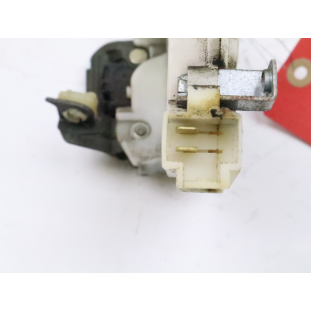 Serrure porte ard occasion NISSAN TERRANO II Phase 1 - 2.7 TD 100ch