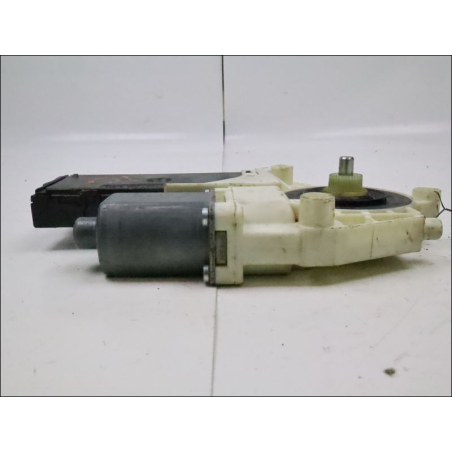 MOTEUR LEVE-VITRE AVG