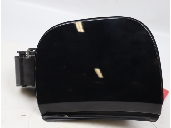 VOLET DE TRAPPE CARBURANT