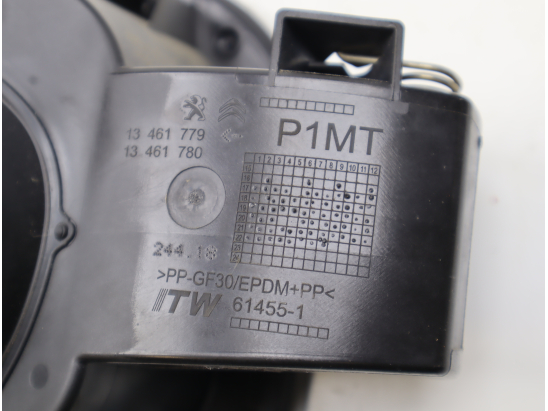 VOLET DE TRAPPE CARBURANT