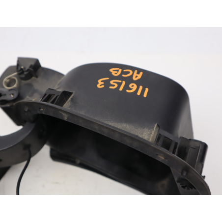 VOLET DE TRAPPE CARBURANT