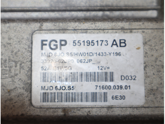 Calculateur moteur occasion SUZUKI SWIFT III Phase 1 - 1.3 DDIS 70ch