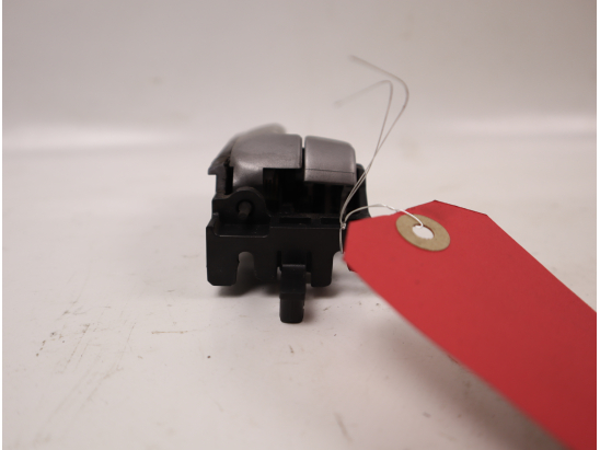 Poignee int porte avd occasion SUZUKI SWIFT III Phase 1 - 1.3 DDIS 70ch