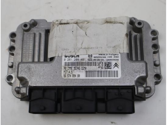 Calculateur moteur occasion CITROEN C4 I Phase 1 - 1.6i 16v