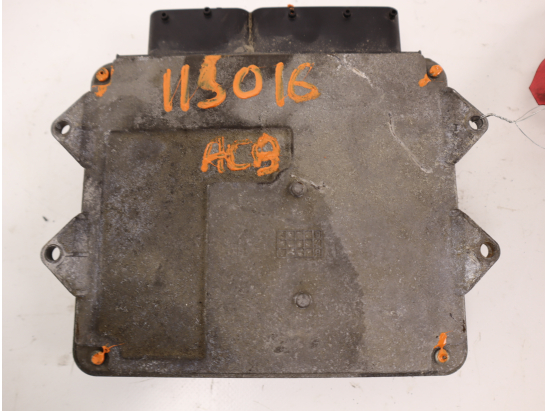 Calculateur moteur occasion SUZUKI SWIFT III Phase 1 - 1.3 DDIS 70ch