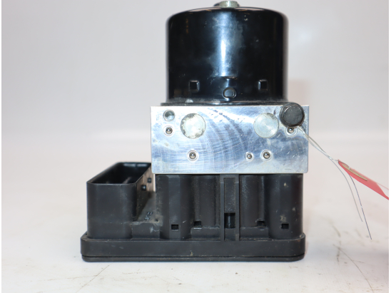 Calculateur abs occasion VOLKSWAGEN TOURAN I Phase 1 - 1.9TDI 90