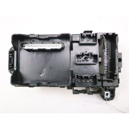 PLATINE FUSIBLE HABITACLE