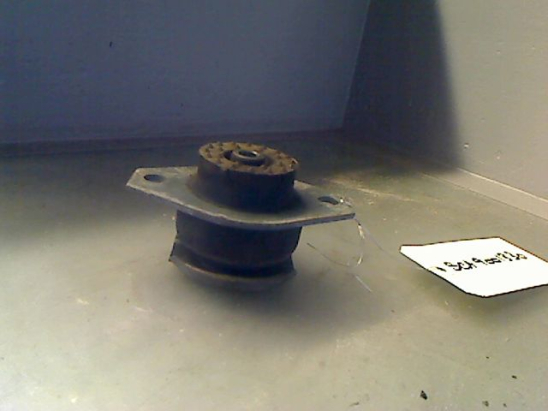 SUPPORT BOITE DE VITESSE