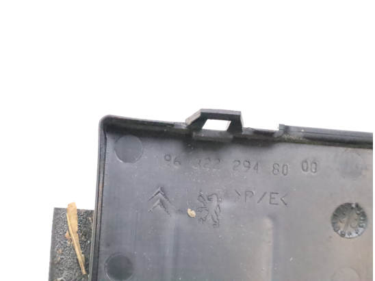 Boite a fusibles occasion PEUGEOT 307 Phase 1 - 2.0 HDI 90ch