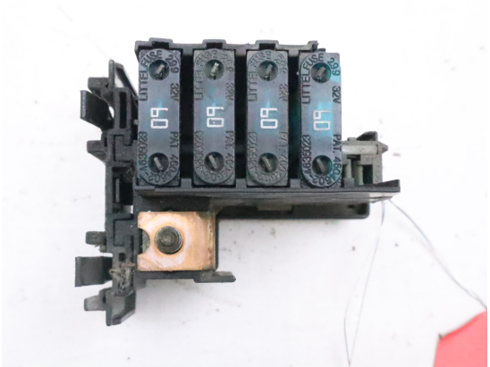 Boite a fusibles occasion SAAB 9-3 I Phase 1 - 2.2 TID 125ch