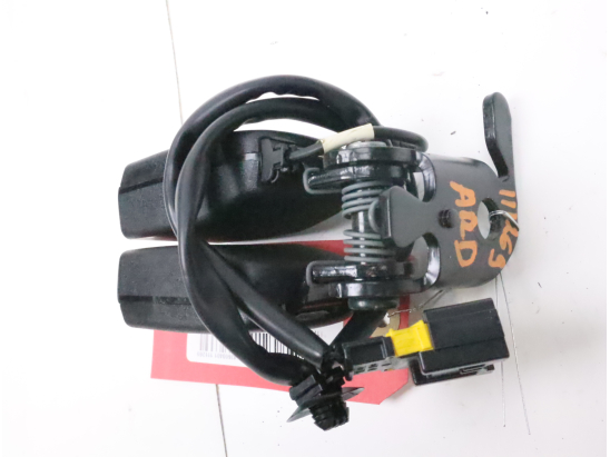 Ancrage ceinture arrière droit occasion PEUGEOT 207 Phase 1 - 1.6 HDI 16v 90ch