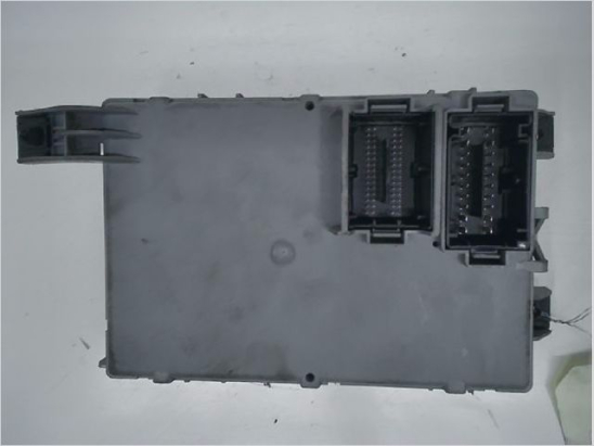 PLATINE FUSIBLE HABITACLE