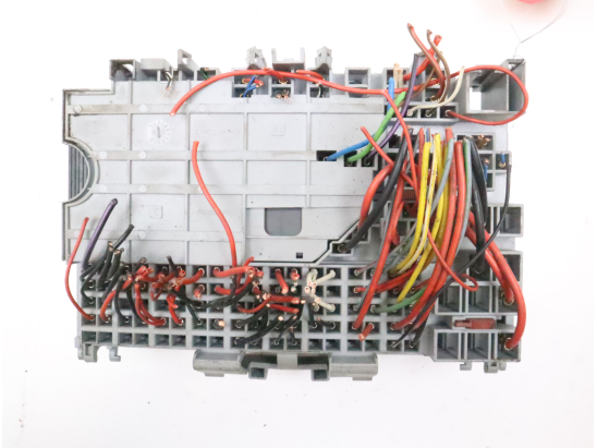 Platine fusible av occasion OPEL ASTRA II Phase 1 - 2.2 DTI 16v