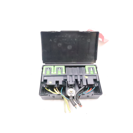 Boite a fusibles occasion PEUGEOT 307 Phase 2 - 1.6 HDI 16v 90ch