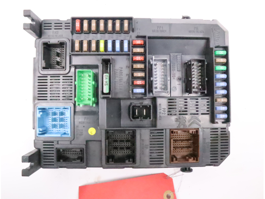 Platine fusible habitacle (BSI) occasion PEUGEOT 208 Phase 1 - 1.6 E-HDI 92ch