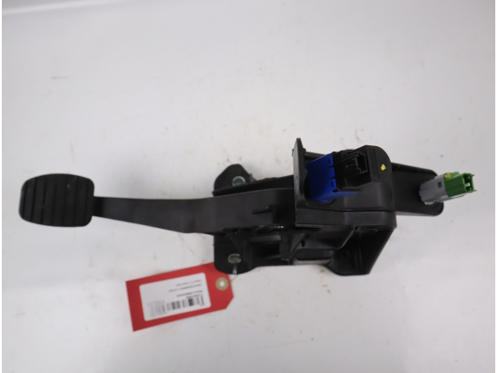 Pedale embrayage occasion DACIA SANDERO II Phase 2 - 1.0i 75ch