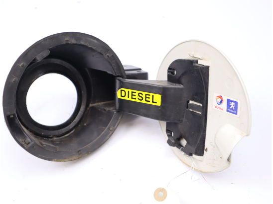 Volet de trappe carburant occasion PEUGEOT 3008 I Phase 1 - 1.6 HDI 112ch