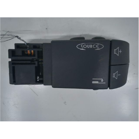 Commande autoradio occasion RENAULT ESPACE IV Phase 2 - 2.0i 170ch