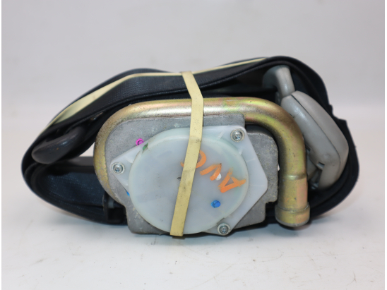 Ceinture avant gauche occasion TOYOTA COROLLA IX phase 2 - 2.0 D4-D 115ch