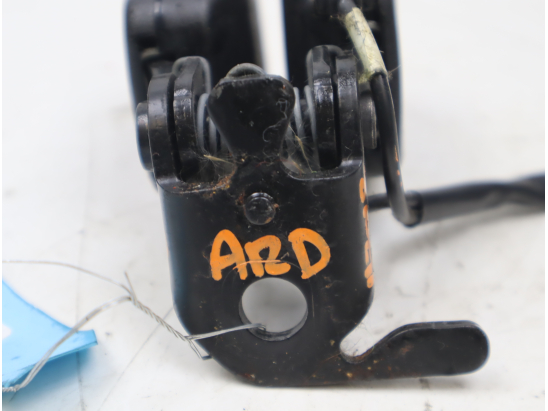 Ancrage ceinture arrière droit occasion PEUGEOT 207 Phase 1 - 1.6 HDI 16v 112ch