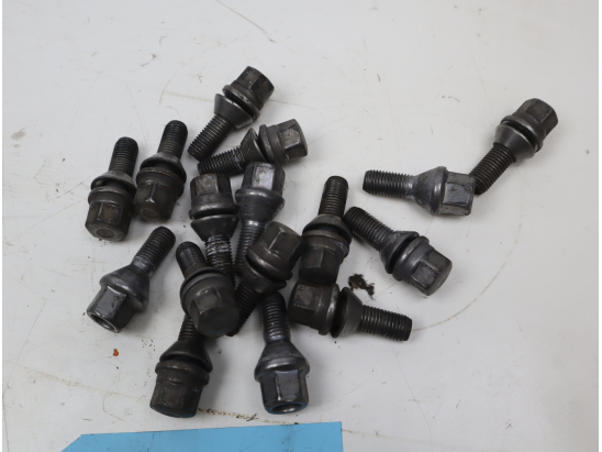 Goujon de roue occasion RENAULT CLIO II Phase 2 - 1.5 DCI 80ch