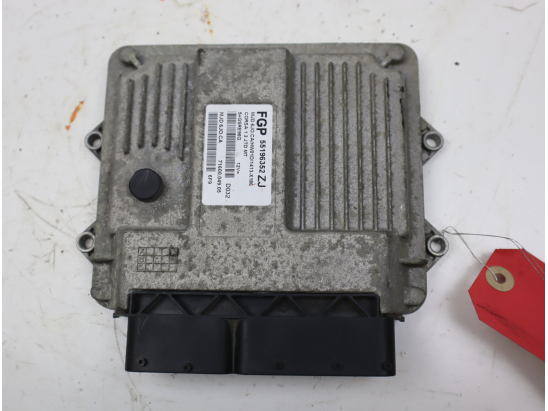 Calculateur moteur occasion OPEL CORSA III Phase 2 - 1.3 CDTI