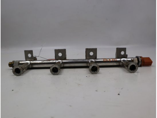 Rampe injection occasion VOLKSWAGEN NEW BEETLE II phase 1 - 1.2 TSI 105ch