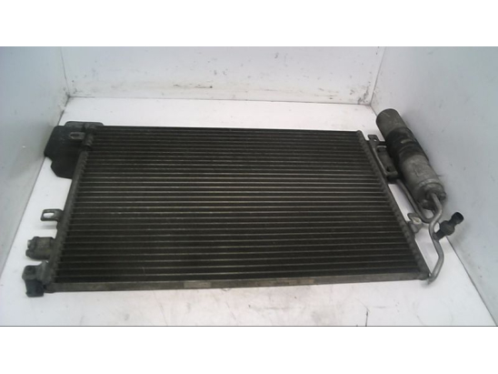Condenseur clim occasion RENAULT CLIO II Phase 2 - 1.4 16v