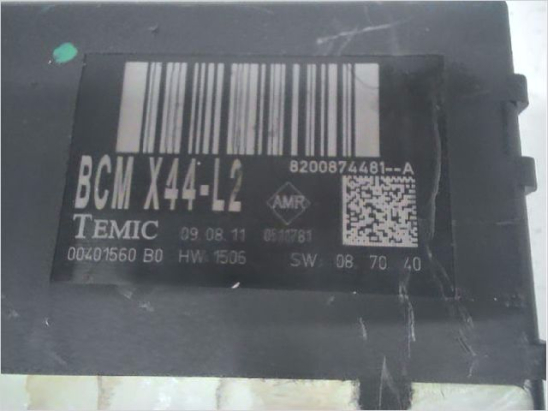 Platine fusible av occasion RENAULT TWINGO II Phase 1 - 1.2i 16v 75ch