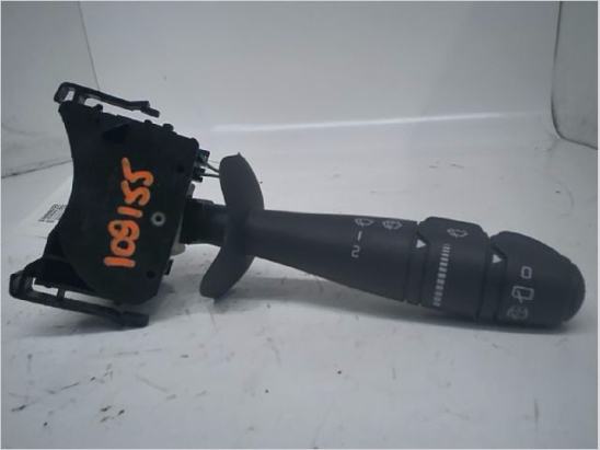 Commande essuie glace occasion RENAULT TWINGO II Phase 1 - 1.2i 16v 75ch