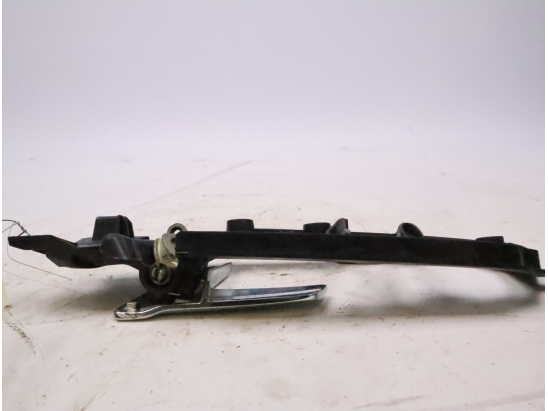 Poignee int porte avd occasion VOLKSWAGEN POLO IV Phase 1 - 1.2 65ch