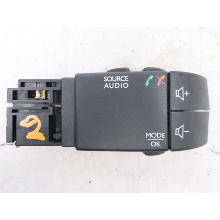 Commande autoradio occasion RENAULT TWINGO II Phase 2 - 1.2i 16v 75ch