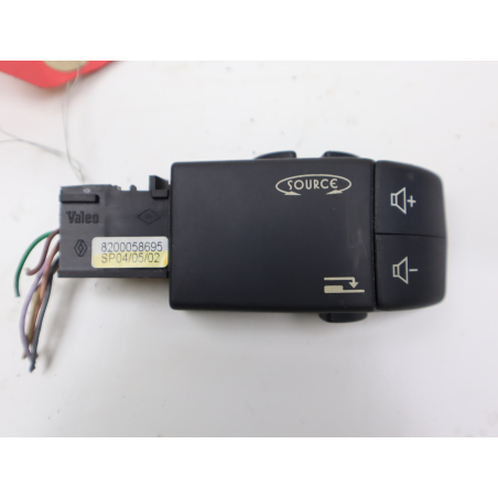 Commande autoradio occasion RENAULT CLIO II Phase 2 - 1.2 16v