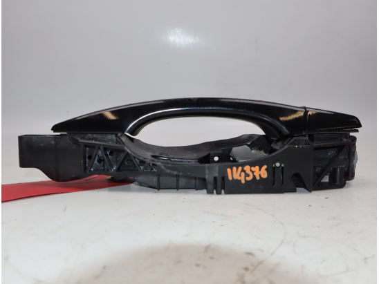 Poignee ext porte avd occasion PEUGEOT 2008 II Phase 1 - 1.2 i PureTech 130ch