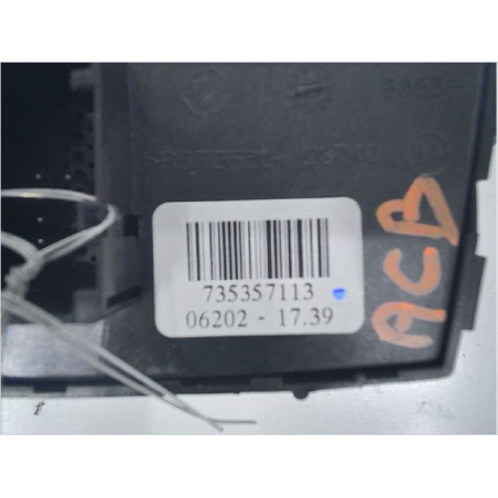 Bouton de warning occasion FIAT PANDA II Phase 1 - 1.2i 4x4 69ch