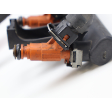 Rampe injection occasion CITROEN C2 Phase 1 - 1.6i 16v