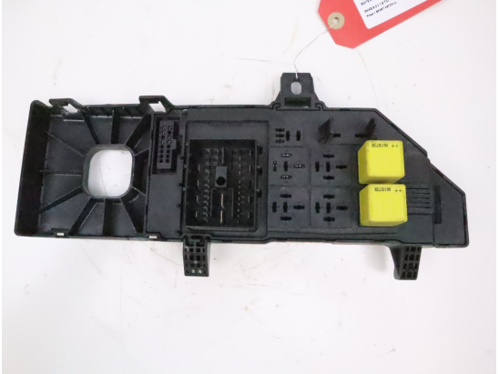 Boite a fusibles occasion SAAB 9-3 II Phase 1 SPORT HATCH - 1.9 TID 150ch