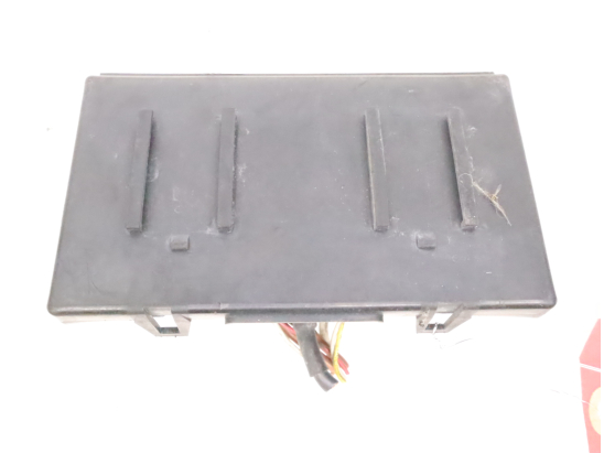 Boite a fusibles occasion PEUGEOT 406 COUPE Phase 1 - 2.2 HDI 133ch