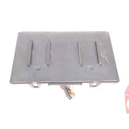 Boite a fusibles occasion PEUGEOT 406 COUPE Phase 1 - 2.2 HDI 133ch
