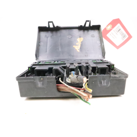 Boite a fusibles occasion PEUGEOT 406 COUPE Phase 1 - 2.2 HDI 133ch