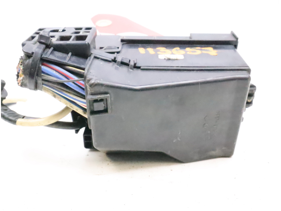 Boite a fusibles occasion SUZUKI SWIFT III Phase 1 - 1.3 DDIS 75ch