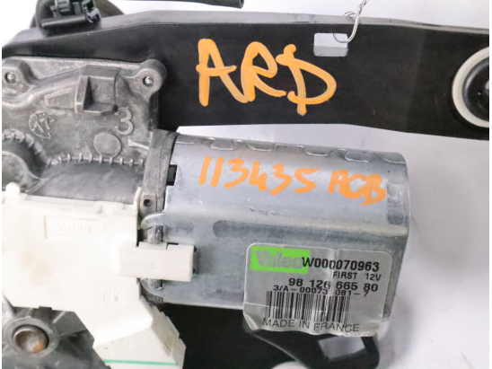 MOTEUR ESSUIE-GLACE AR