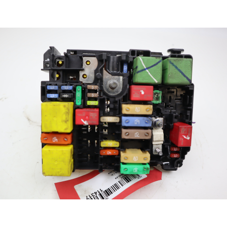 Boite a fusibles occasion PEUGEOT 2008 Phase 1 - 1.2i PURETECH 110ch