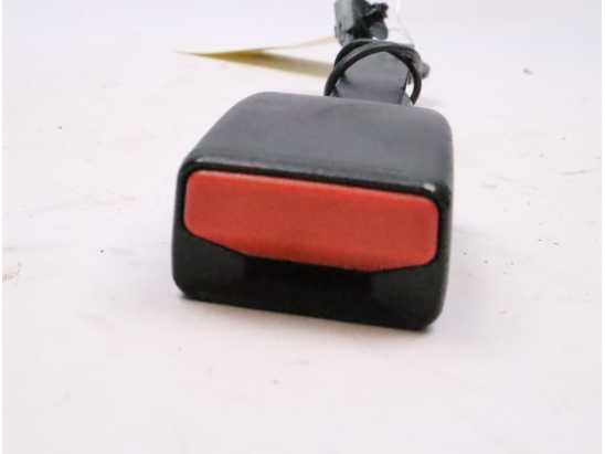 Ancrage ceinture avant droit occasion RENAULT CAPTUR Phase 1 - 1.5 DCI 90ch
