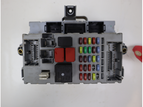 BSI (PLATINE FUSIBLE HABITACLE)