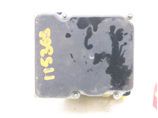 Calculateur abs occasion TOYOTA VERSO Phase 2 - 1.6 D 112ch D-4D