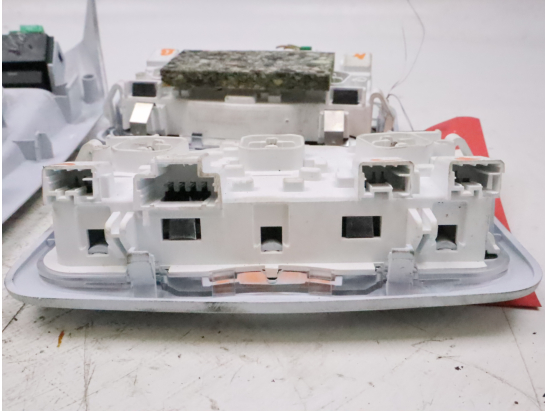 Plafonnier occasion PEUGEOT 5008 II Phase 2 - 1.2 130ch