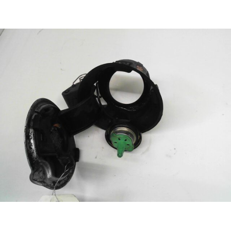 VOLET DE TRAPPE CARBURANT